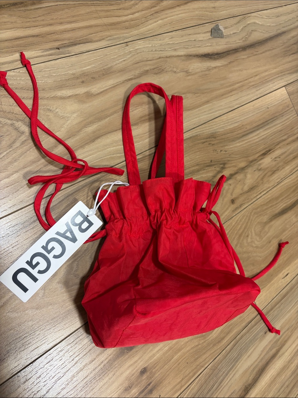 NEW BAGGU Nylon Drawstring Bag - Candy Apple Red